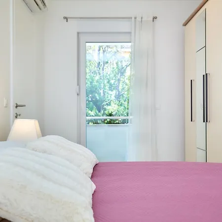 Hedera Estate, Hedera A36