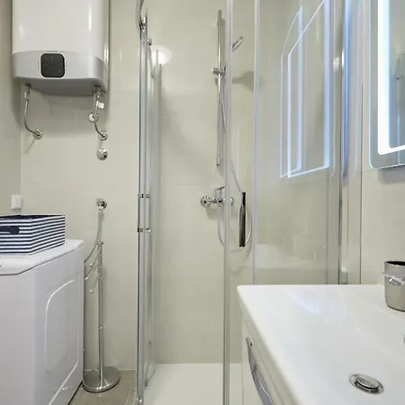 Hedera Estate, Hedera A36