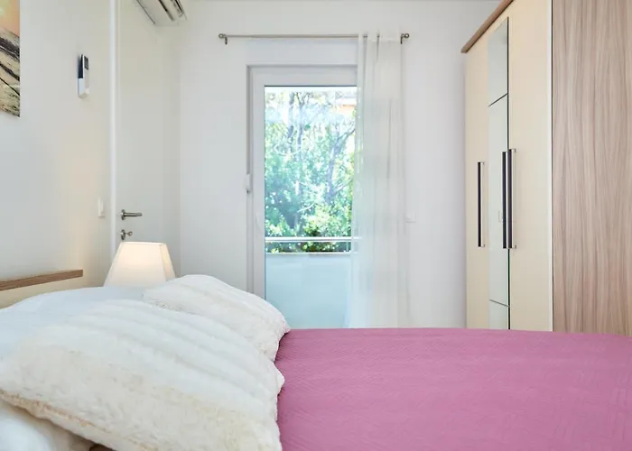 Hedera Estate, Hedera A36