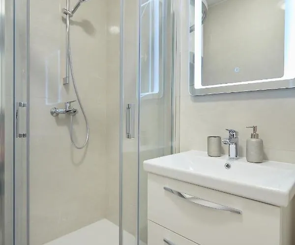 Hedera Estate, Hedera A36 *