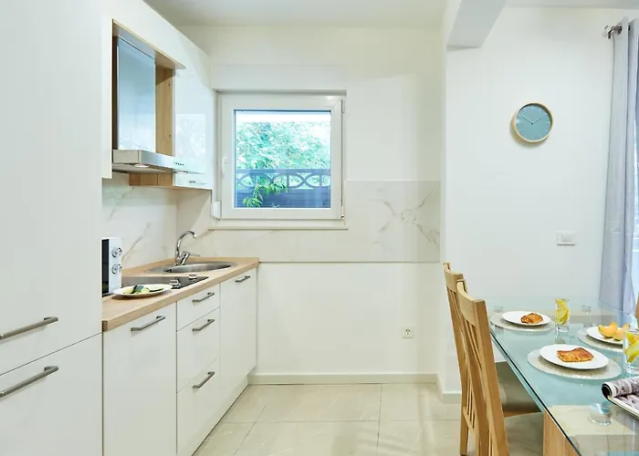 Hedera Estate, Hedera A36 * דוברובניק