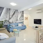 Hedera Estate, Hedera A36 * Dubrovnik